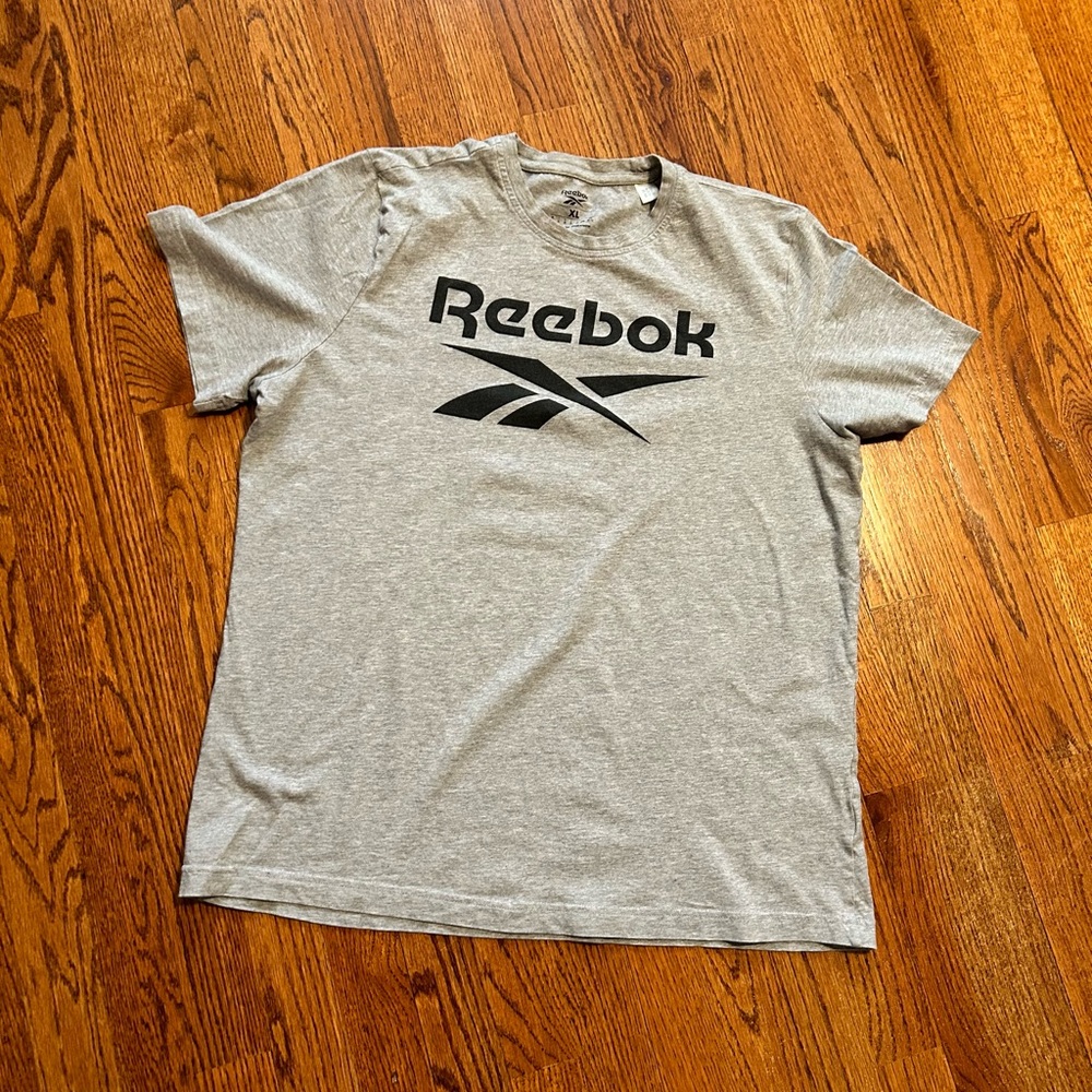 Men’s Reebok tshirt - Picture 2 of 5